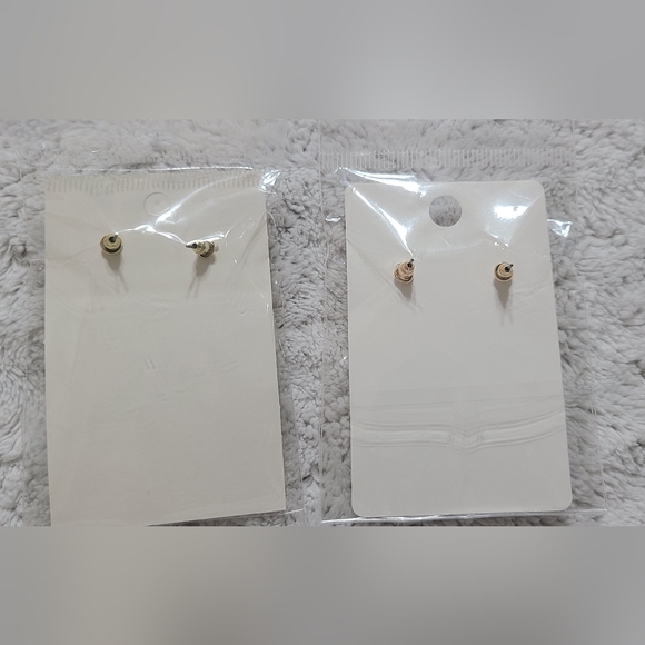 Gold earrings - Picture 4 of 4